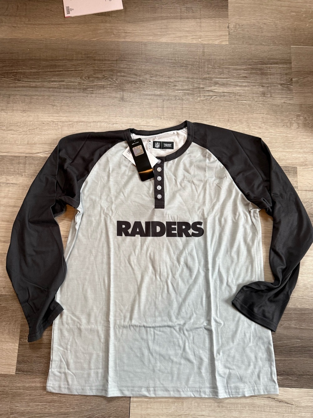 FOCO NFL Womens Long Sleeve Henley Shirt Las Vegas Raiders XL NWT